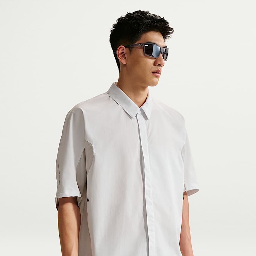 Nike SB Short-Sleeve Button-Up Skate Top. Nike JP